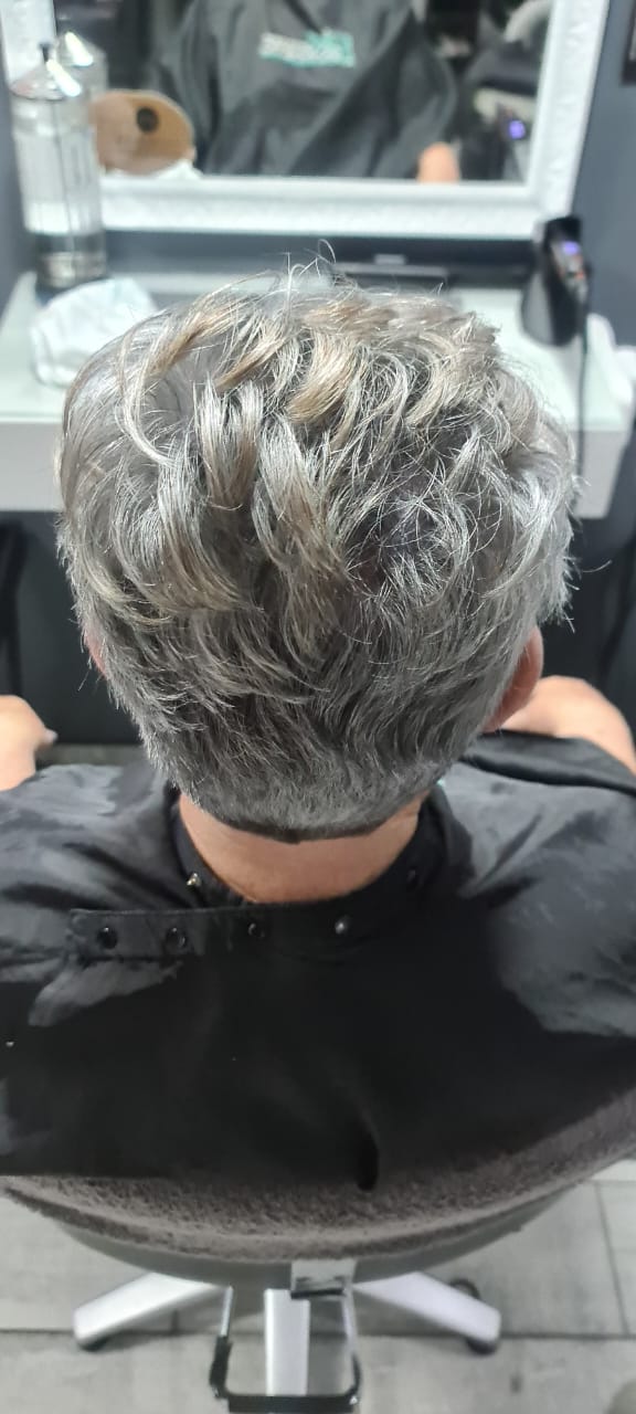 Textured cut and blow wave